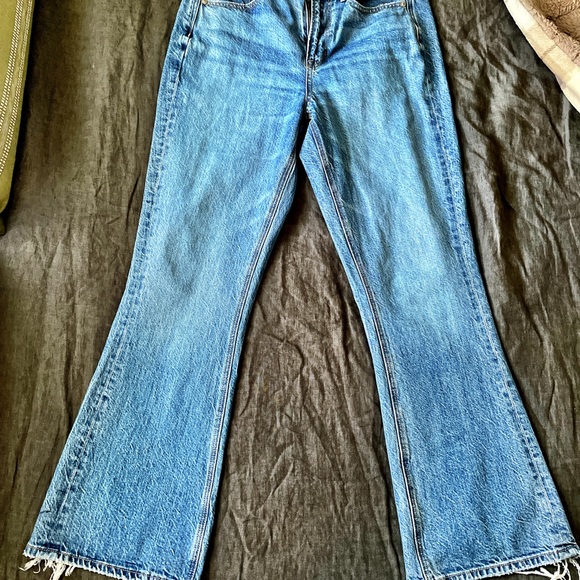 Gorgeous 90's Flare American Eagle Jeans. - Picture 5 of 6
